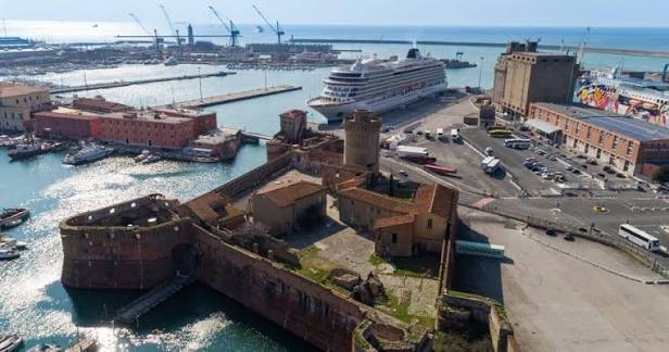 Il porto di Livorno